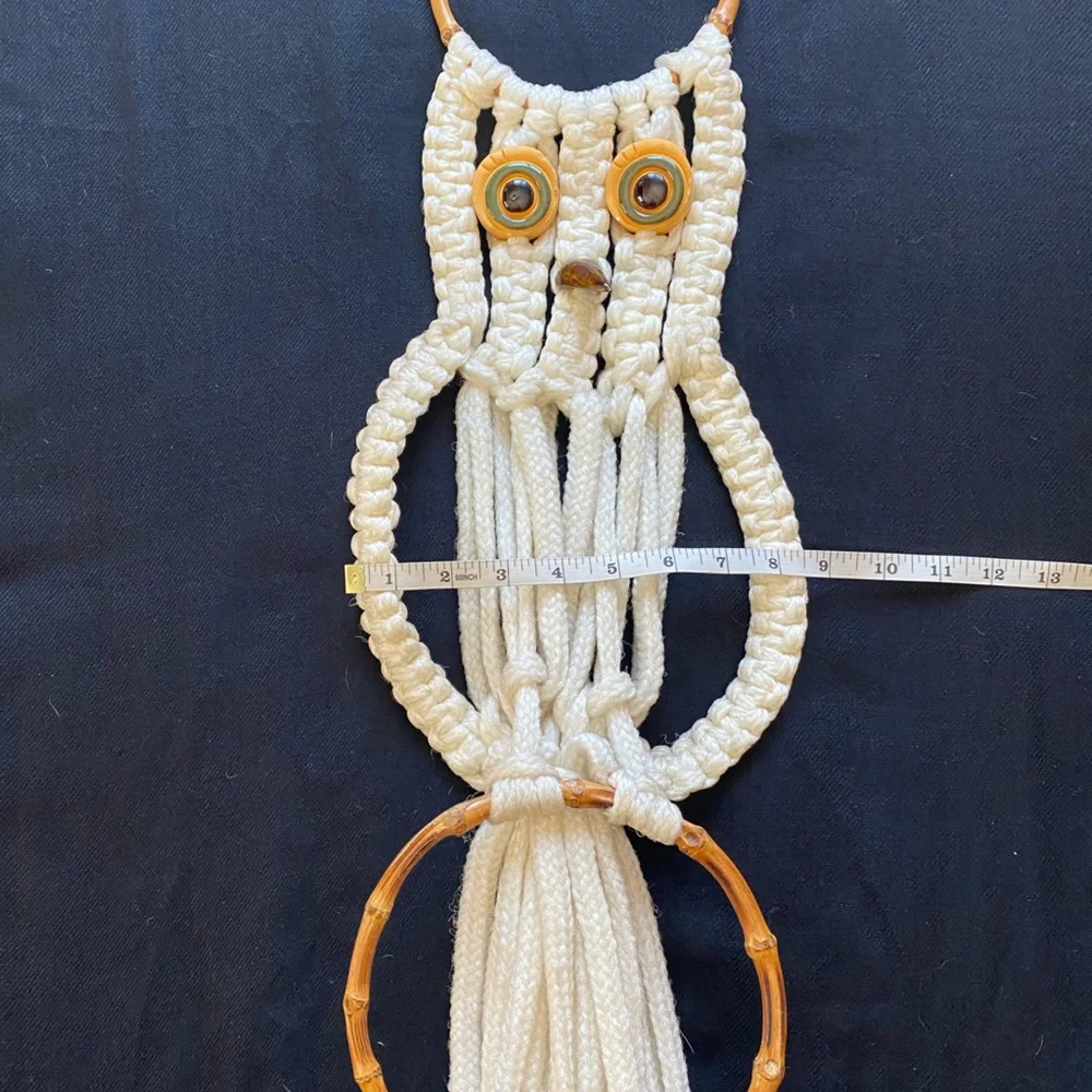 Vintage Macrame Cord Twine Owl Wall Hanger Towel holder!